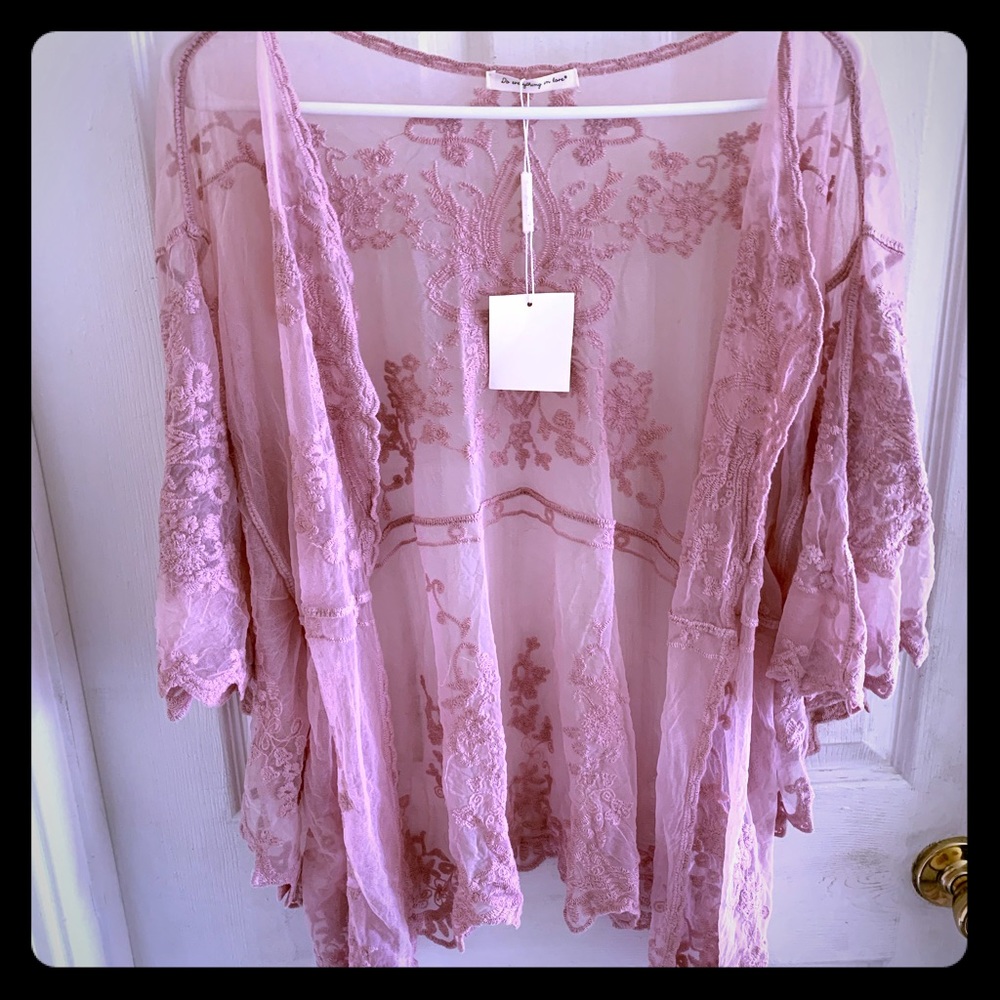 Sheer lace kimono- soft pink